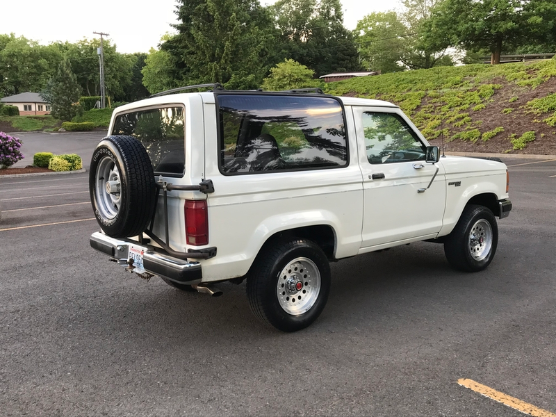 Illustration for article titled At $6,995, Could This 1989 Ford Bronco II Prove More Desirable Than the Original?
